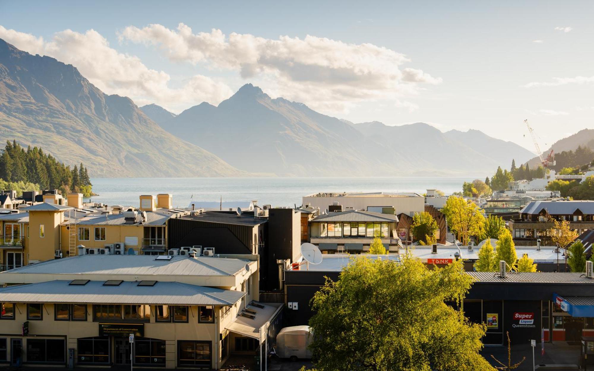 Mi-Pad Queenstown Exterior foto